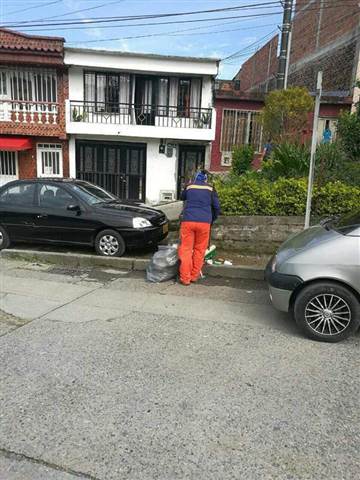 elpoliticon.com/serviciudad-e-…

SERVICIUDAD E. S. P. llegó a la Comuna 9 con “Mi Dosquebradas Limpia”