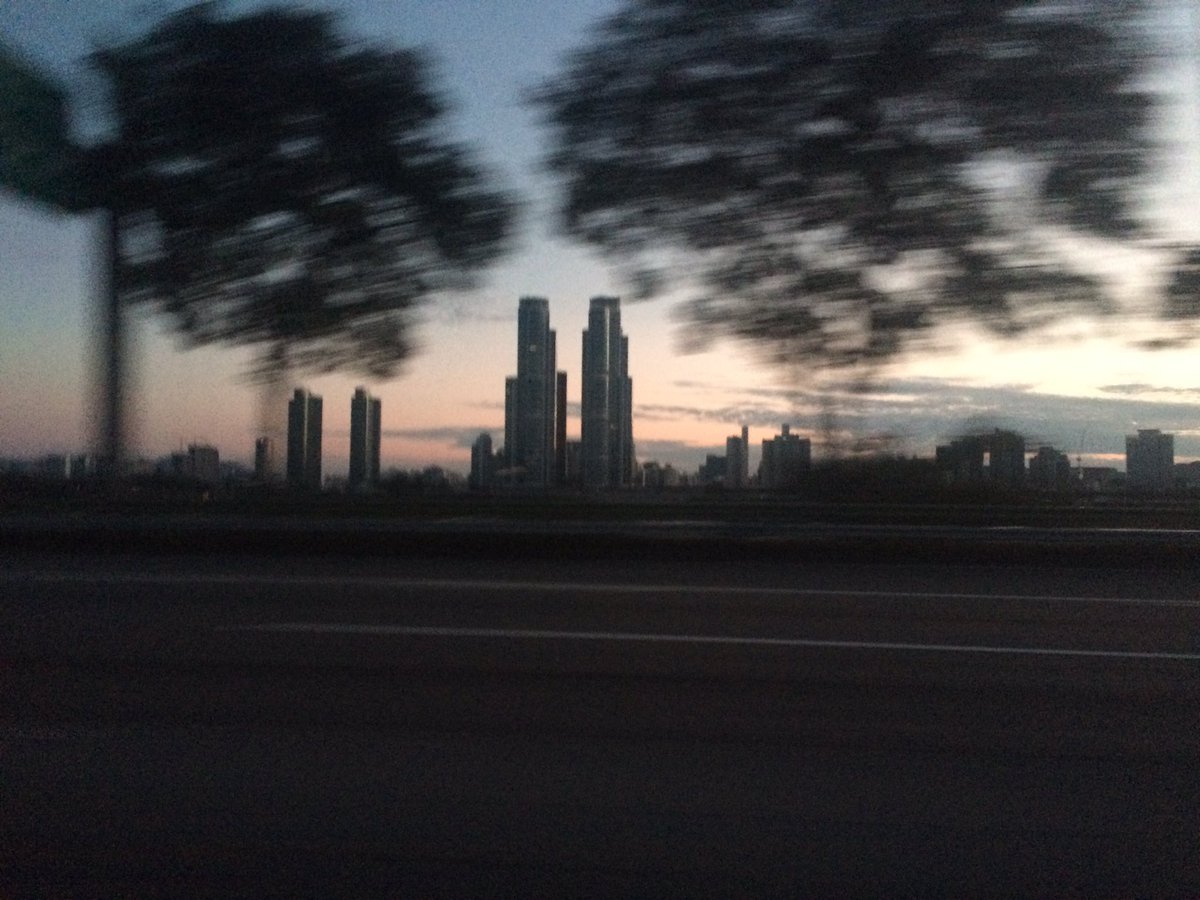 c_t_bradley's tweet photo. 2/2 ❤️ Seoul. A little sad as I travel to airport in sunrise but happy to go home. Sore thumbs from tweeting 😳🤳They need a break! #fip2017 https://t.co/8GhRFrPM5J