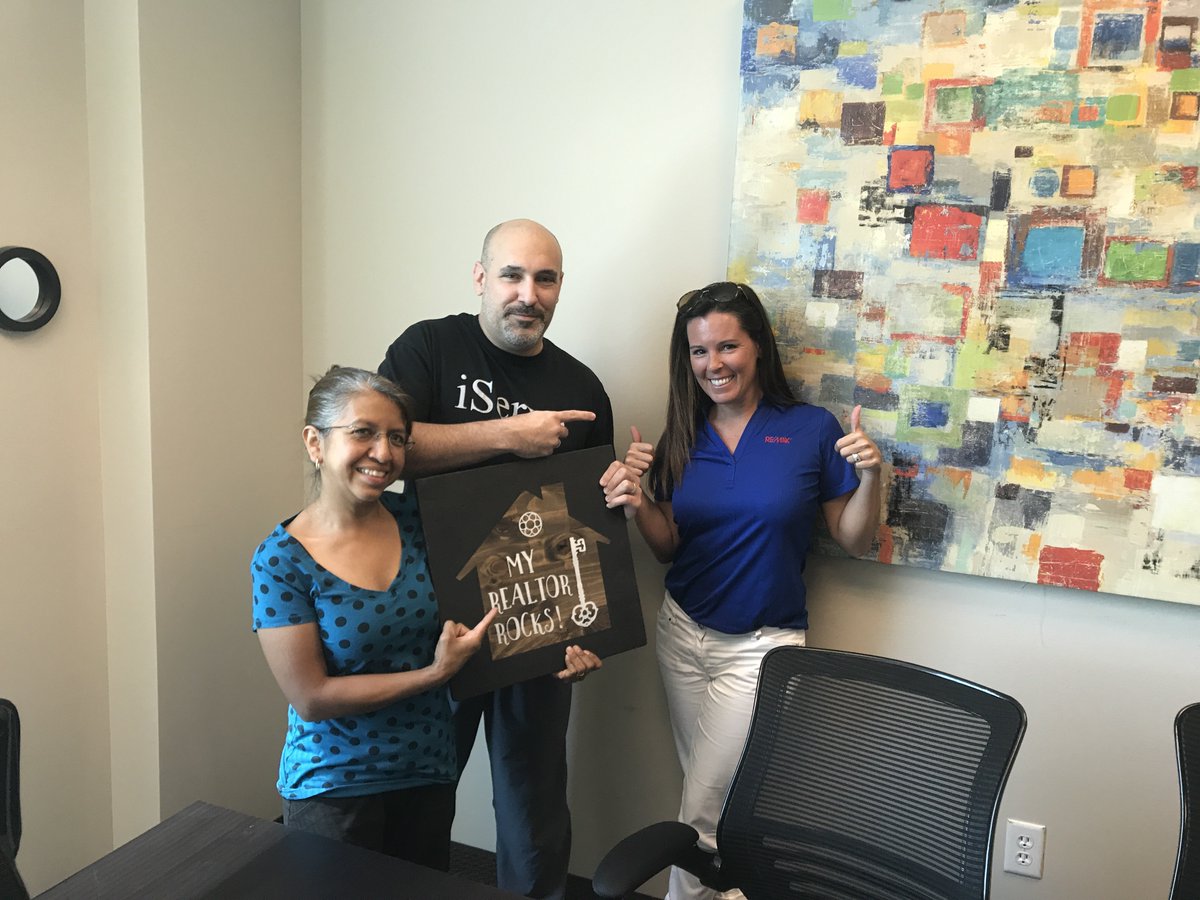 HillockRealty's tweet photo. Two closings on one day! Thank you to all of my clients for trusting me with your #realestate transactions #littleelmrealtor #hillockrealty https://t.co/HZwSwB2RB6