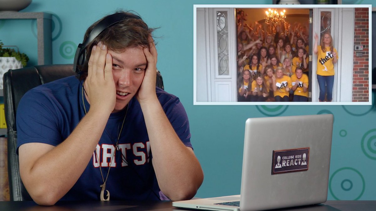 react's tweet image. #Collegekidsreact to sorority chants! RT if you&apos;ve ever seen a chant like this!  goo.gl/1Ba9yt