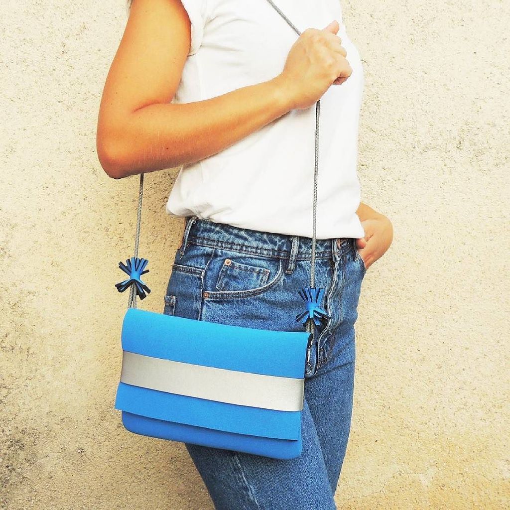 interoelements's tweet image. Our crossbody clutches are made of recycled neoprene, check out our shop and find out more about our vision ♻♻♻ #i… ift.tt/2xGWx2w