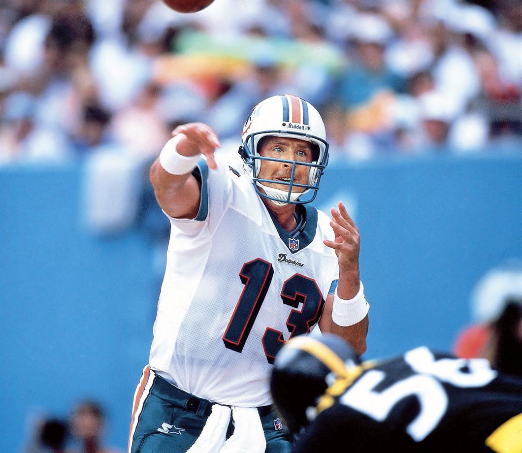 Happy 56th bday to former great Dan Marino. Laces out Dan! 