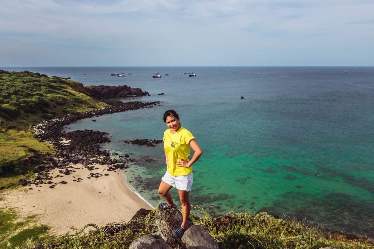 cotuhomestay's tweet photo. Good morning, biển Phú Quý Hehe View Phú Quý sống ảo hay sống thiệt gì cũng...sướng ;) https://t.co/m6zzgqwsOD