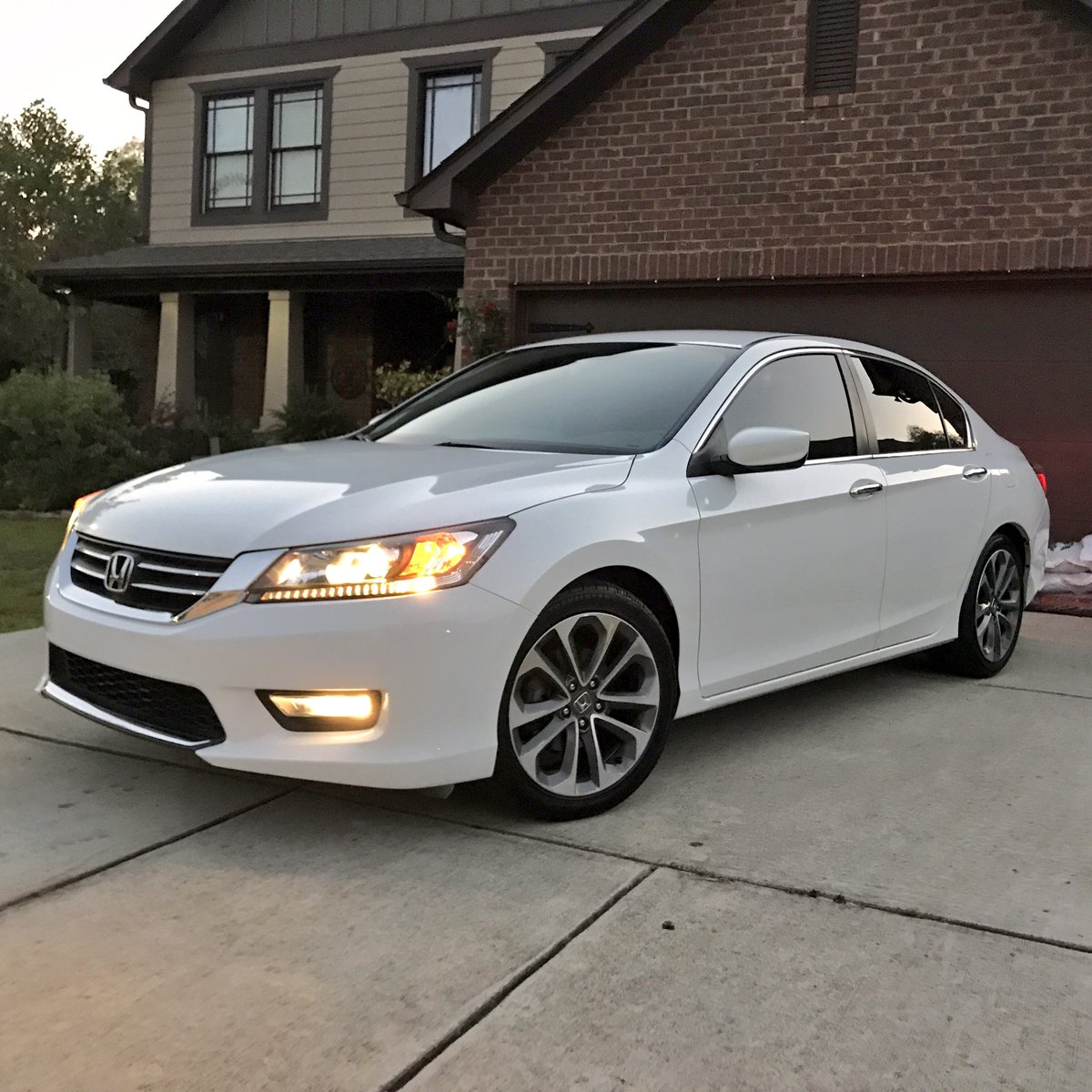 CJESPN's tweet photo. Say hello to my new baby 😍 #tobenamed https://t.co/lHrdoFohGk