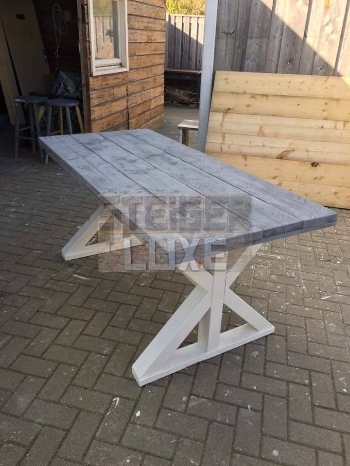 SteigerLUXE's tweet photo. Landelijke eettafel kruispoot kloostertafel.

https://t.co/sysFrvX9WA https://t.co/MkgChrKVoe