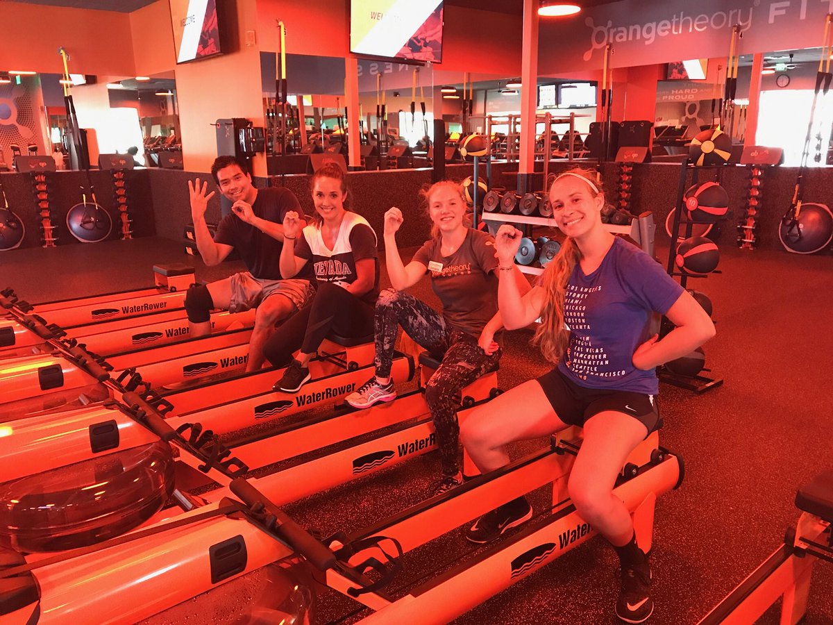 taylordisibio's tweet photo. Did a 10,000 meter row today after a class at OTF for hurricane Harvey and Irma ππͺπΌ #waterrower #rowforrelief https://t.co/hnqyhkkXO5