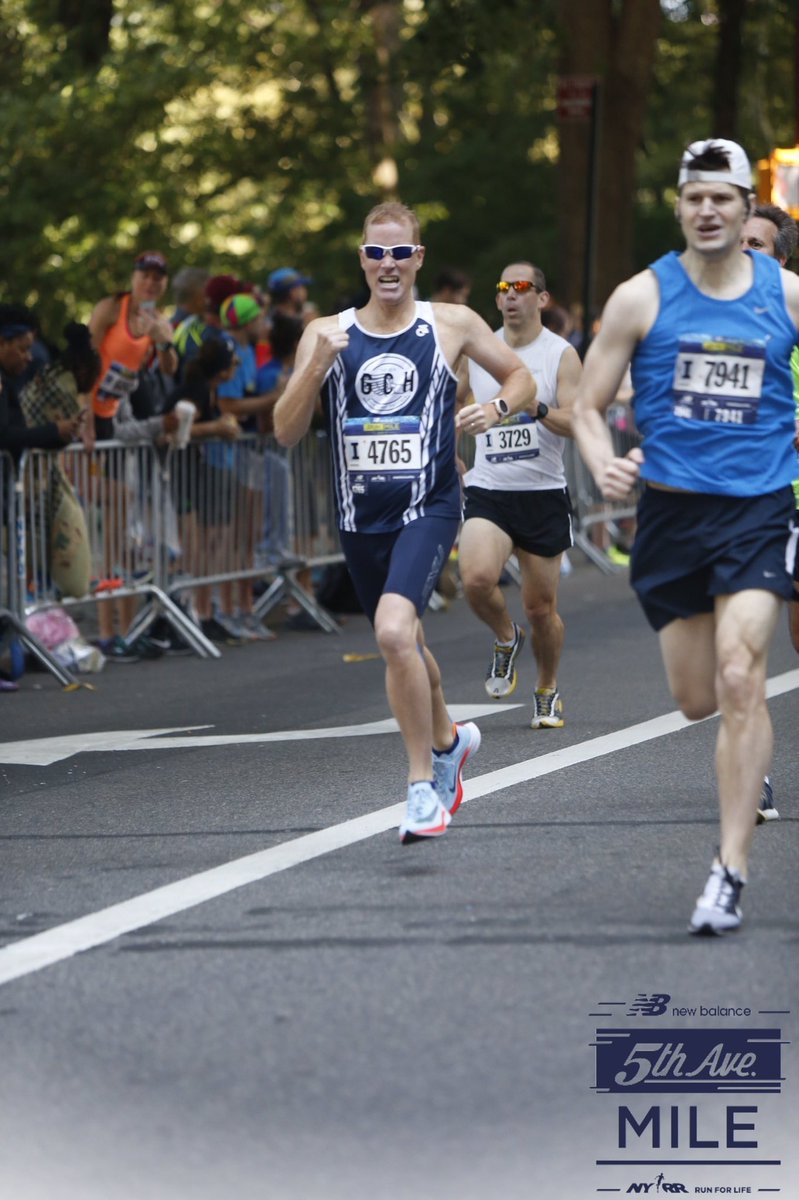 earl_penney's tweet photo. 5:00 you think @nyrr rounded up or down 🤔 https://t.co/f5bZTRbJ4L