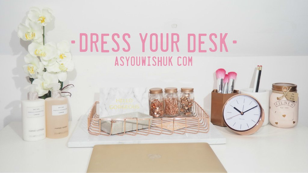 My Most Popular Post To DATE: Dressing Your Desk > ift.tt/2e1KDqb #Bbloggers #Blogginggals 😍😍