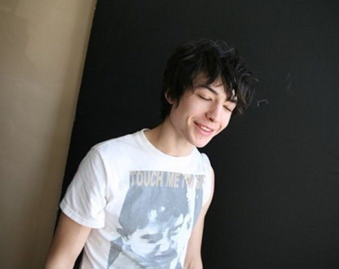 Happy birthday to my mans ezra miller, thank you for existing 