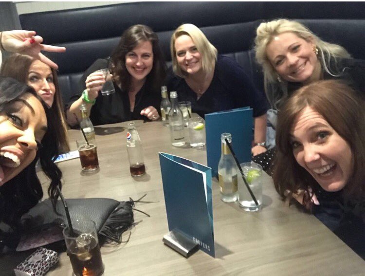 _dawnloves's tweet photo. Celebrating our @DigitalMumsHQ graduation in the VIP area for these beautiful women last night in Oxford 🥂🥂#StrongerTogether #Party #vino https://t.co/StoRukirDf