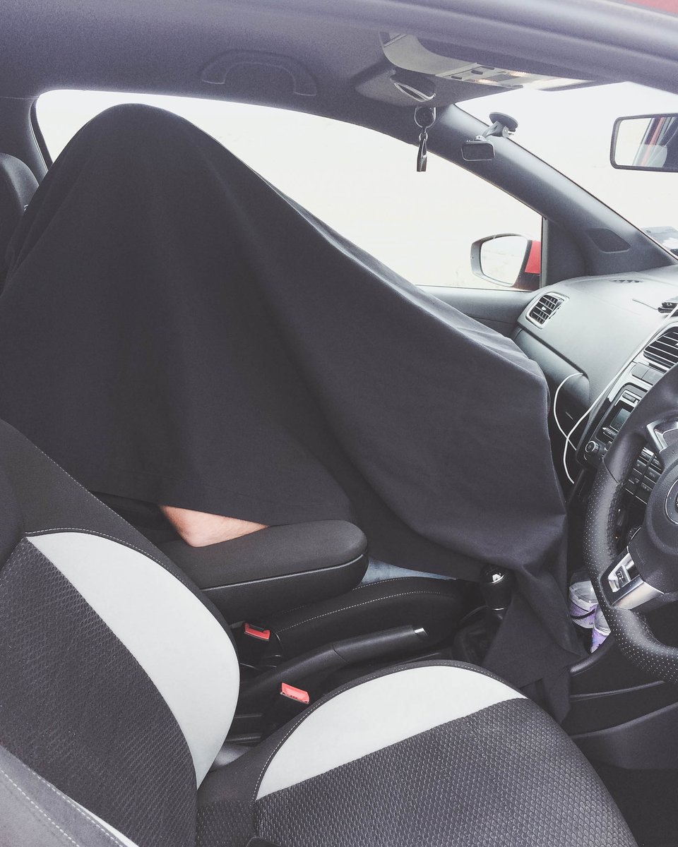 Editing our images on the move is sometimes tricky, especially when the sun is shining! Luckily we have a #HighTec solution... 😆