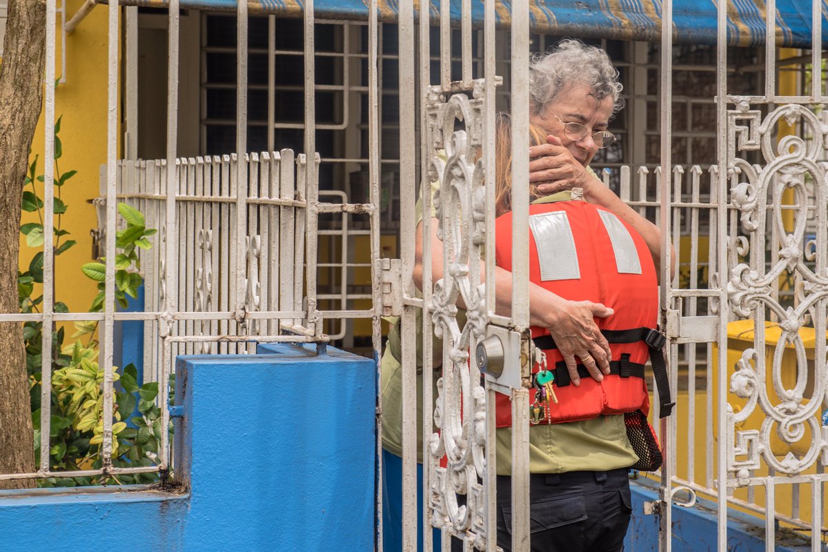 CarmenYulinCruz's tweet photo. La meta es sólo una: salvar vidas este es el momento para demostrar de que estamos hecho. No podemos distraernos con nada más. https://t.co/P7c0uCAbHK