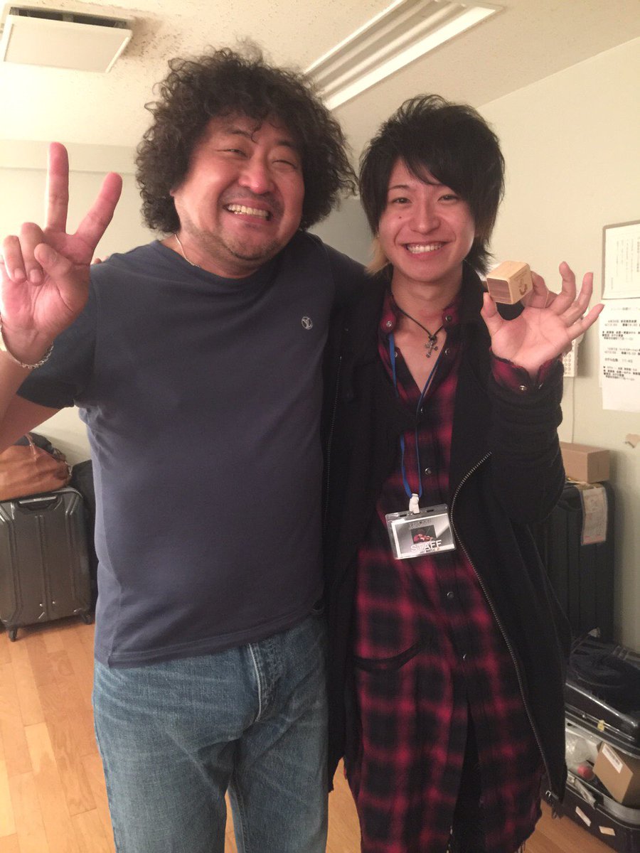 ゆきゆき 葉加瀬太郎さんに招待してもらって秋田のコンサート行って来た ミュージカルみたいで初心者のオレでも楽しめたし何より 葉加瀬さんの演奏がかっこよかった 終演後楽屋にもお邪魔してお話しさせてもらいました めっっっちゃいい人で大好きに