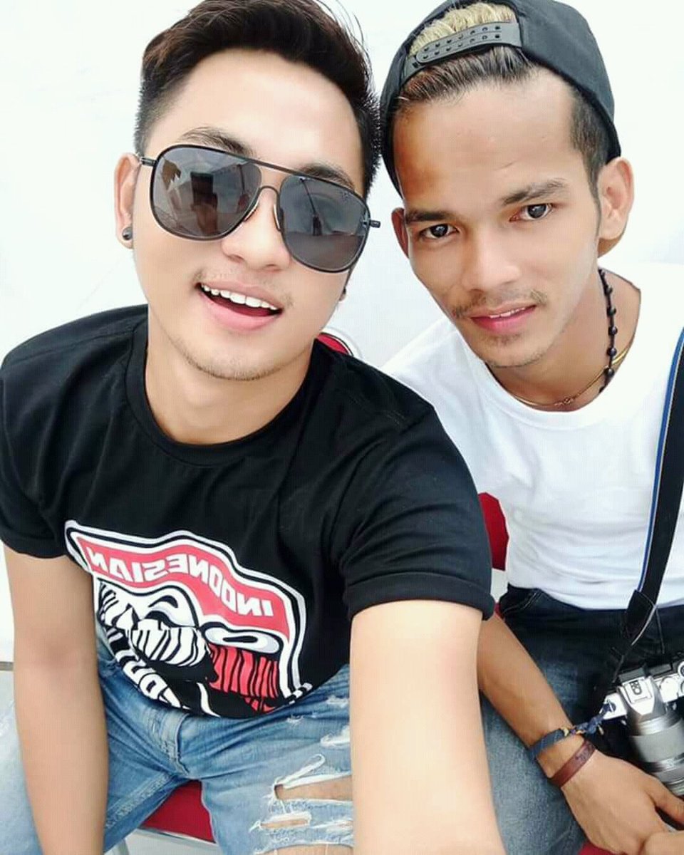 Semngat y buat kalian berdua
#IrwanDiDamiYogya