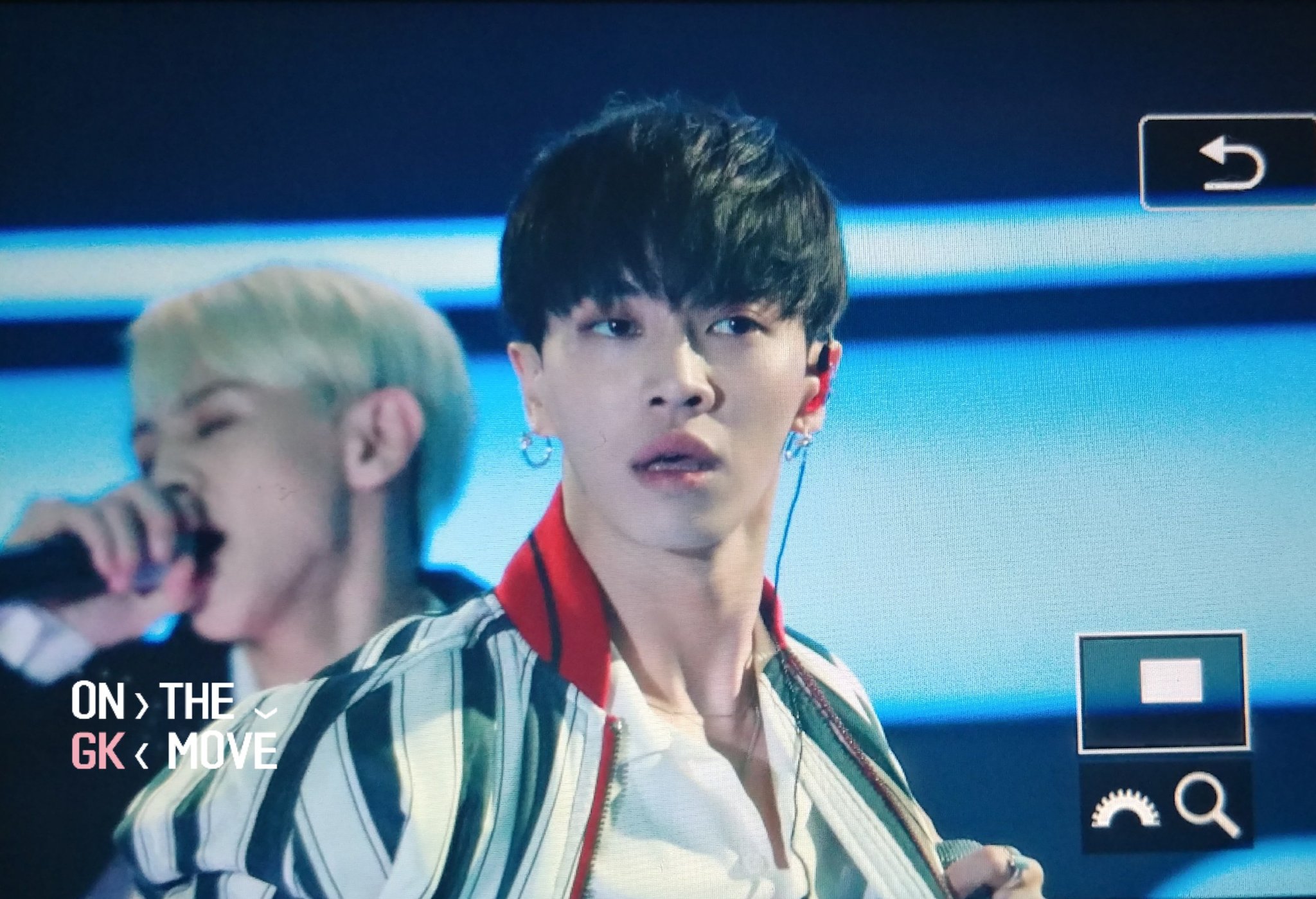DK-Rv0JUMAAoaDm.jpg:large