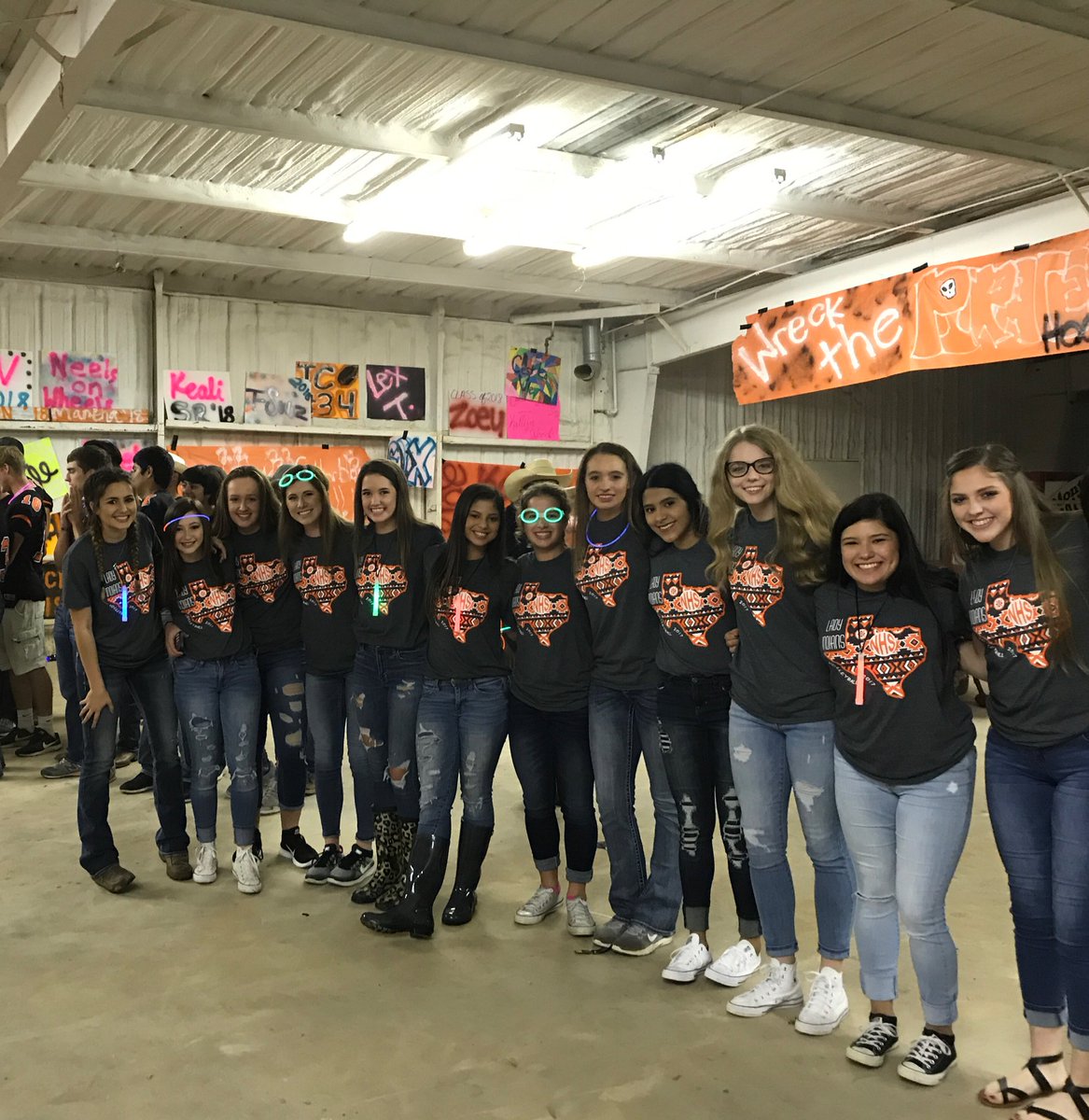 NoconaVB's tweet photo. It's about that time to take care of some business!! It's game day people! JV games at 11, V will play around 12. #riseandshineandriseabove https://t.co/yMny895caB