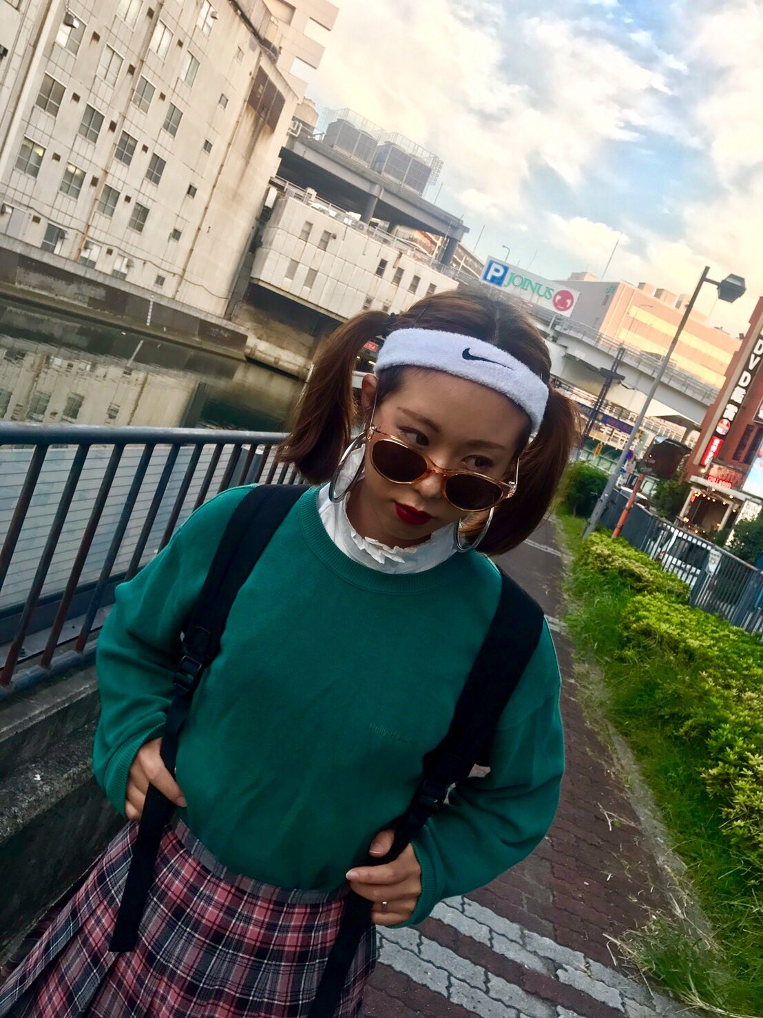 Baba 秋ファッション 久しぶりのツインテール ヘアバンドと靴下は大好きなnikeでスポーツカジュアルに 前にも載せたコーデだけどアイテムの合わせ方で雰囲気が変わるね 未来トーラス Nike プリーツスカート ツインテール Fashion ストリート