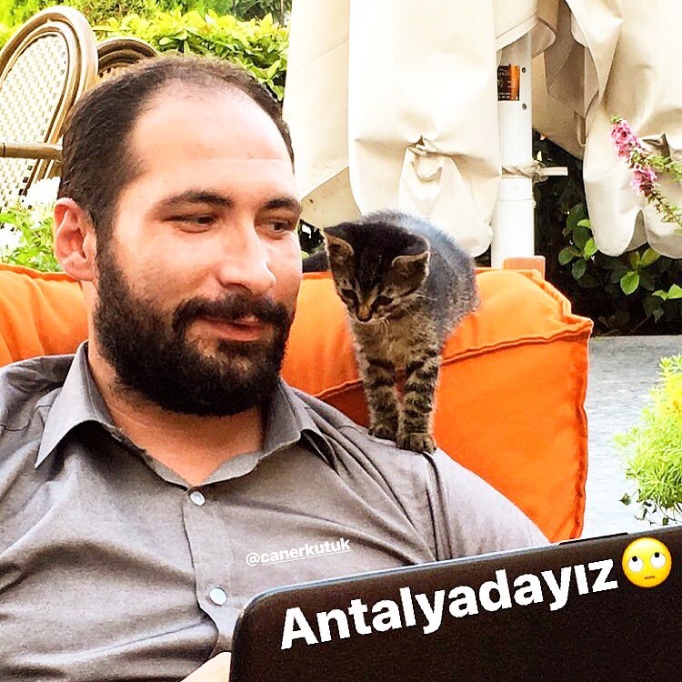 Eyniscom's tweet photo. Yeni asistan çok hevesli hep soruyor bu ne patron bu ne için  diye #aff #Antalya #çalışalım https://t.co/JfUKh4tpI6