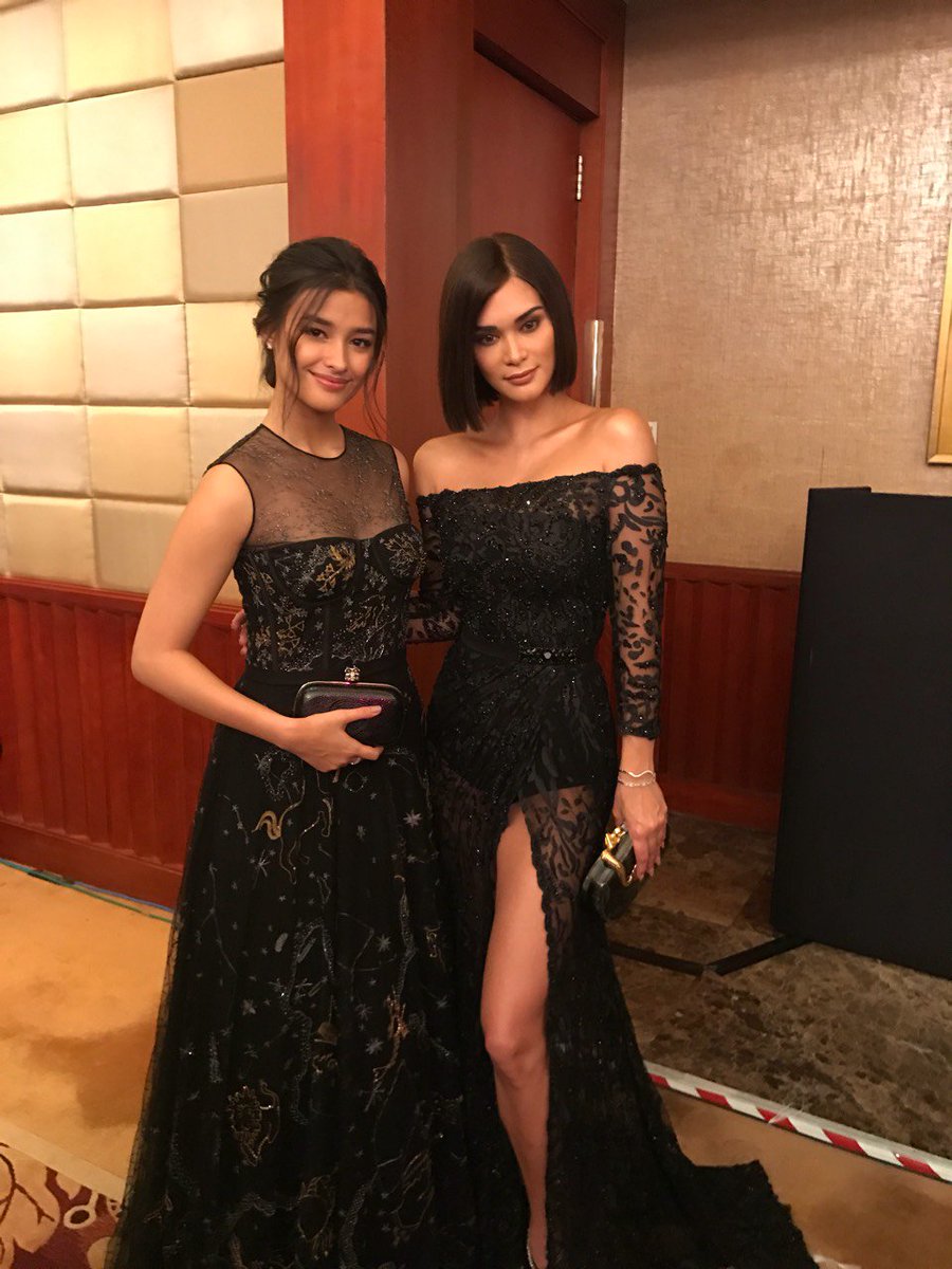 ABSCBNpr's tweet photo. Liza Soberano and Pia Wurtzbach #StarMagicBall2017 https://t.co/eXBxy9QyYC