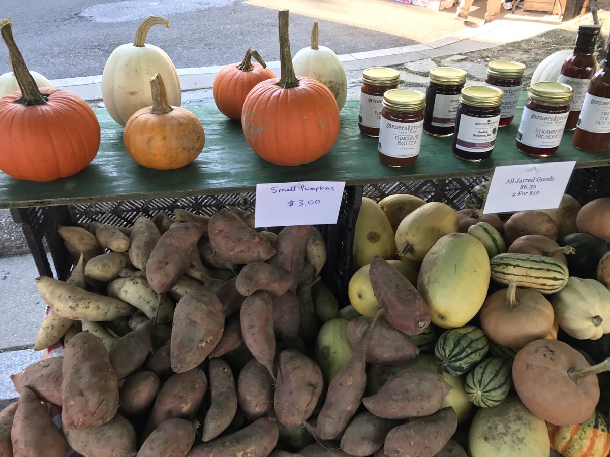 uptownfoodworks's tweet photo. Fall is coming.. #buylocaldc https://t.co/3WerQv7Gac