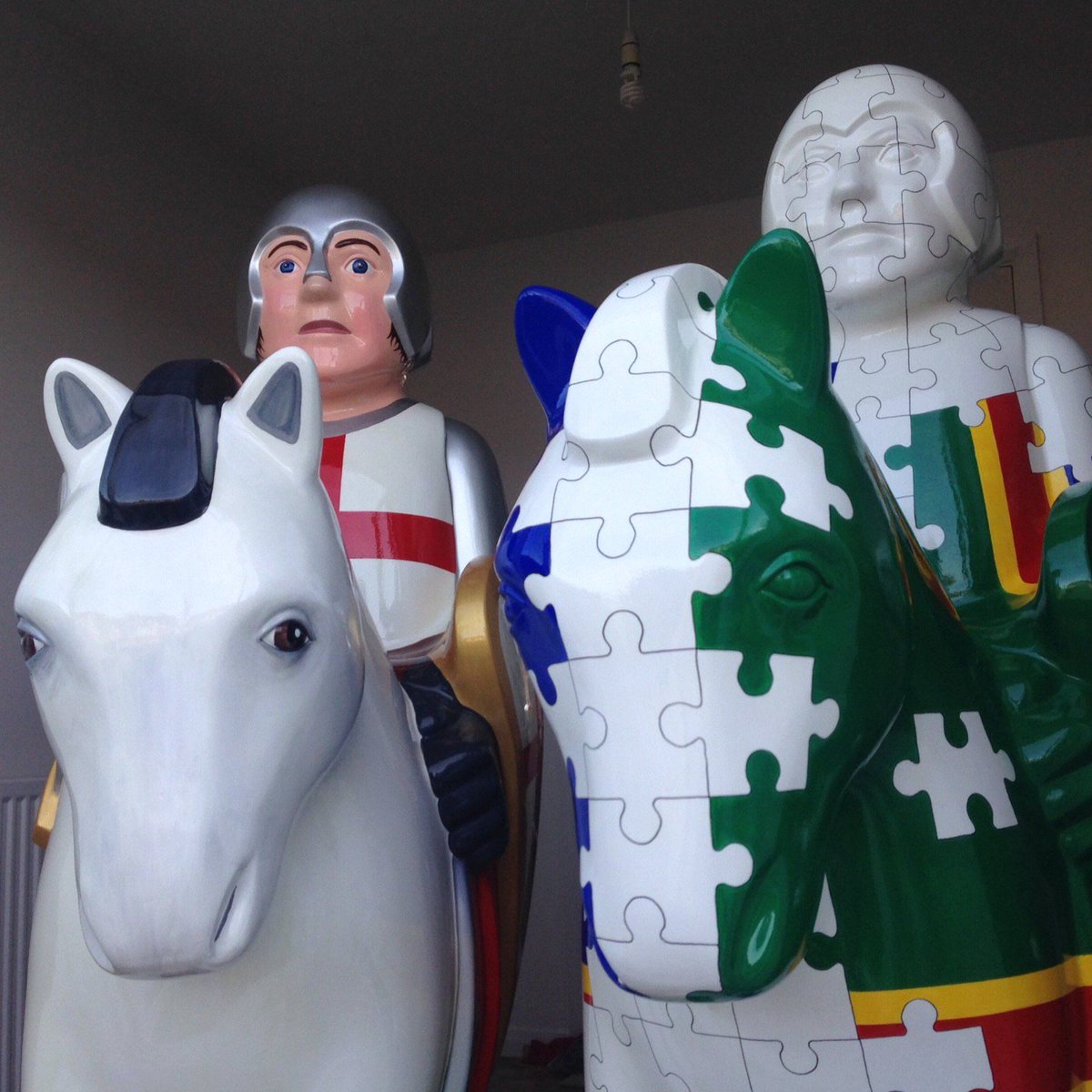 eighty3five's tweet photo. We have 2 Knights at the auction tonight. Come along to @LincsCathedral for 7pm and bid :) @JHWalter #lincolnknights #nomadtrust https://t.co/wcEyTi8UuX