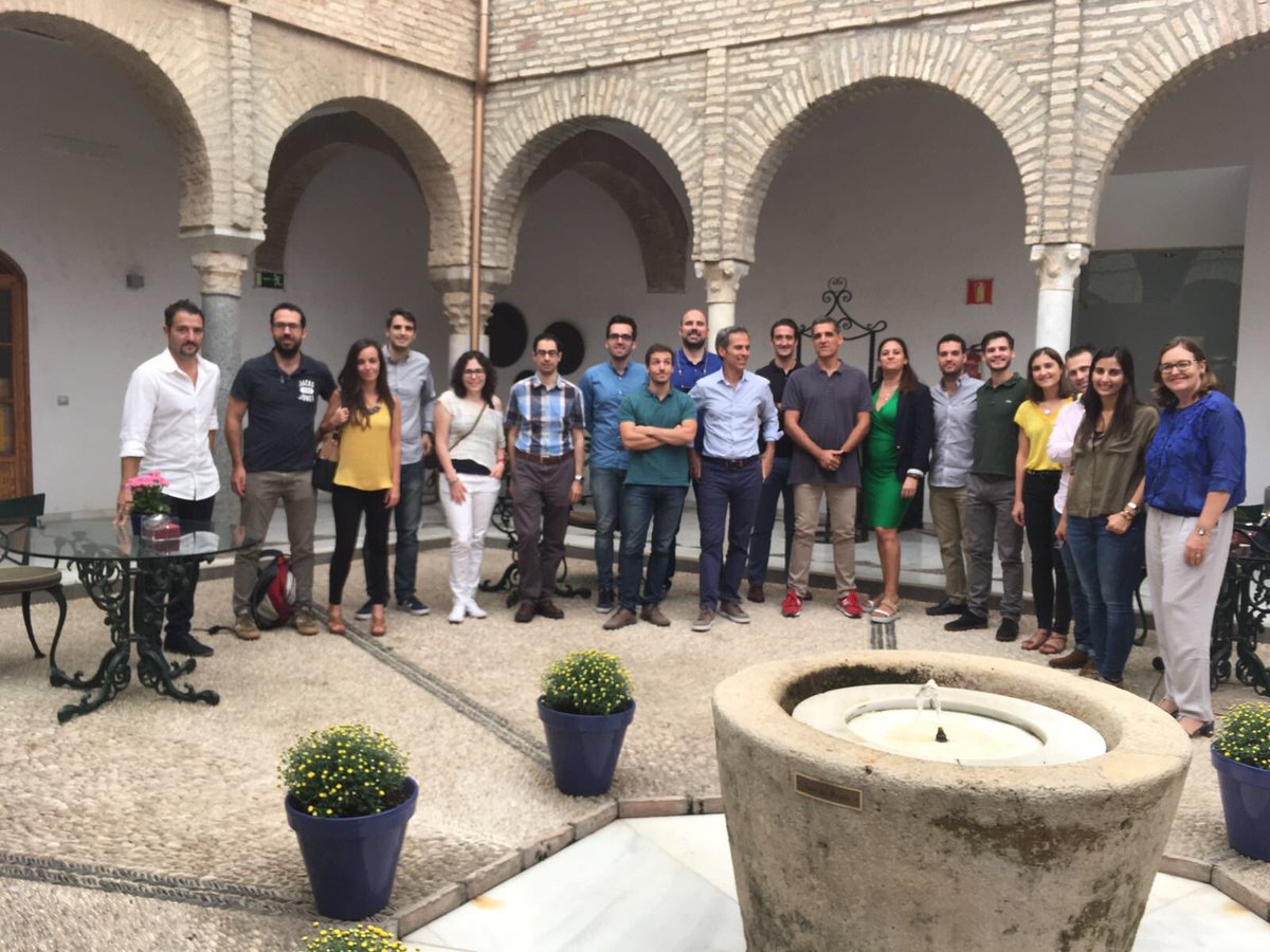 JCosinSales's tweet photo. Termina I reunión de jóvenes expertos @secardiologia Hemos mejorado en comunicación con @Reyero y empezaremos los registros FIBRA y CONFIA https://t.co/wpa3oYdZjZ