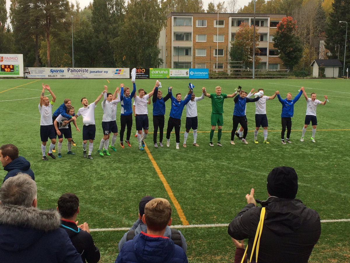 Tehtävä suoritettu, FC Espoo pelaa kakkosessa kaudella 2018! Kiitos kaikille kannattajille, nyt saunotaan! #fcespoo #kausipaketissa