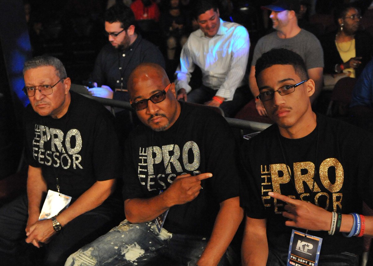 KgHotShots's tweet photo. @ProfessorMyke fight was cancelled but the @handswithplans crew was still in the building lastnight! 🥊🥊🥊
#2300Arena #DMV_Boxing https://t.co/jJ34p968GE