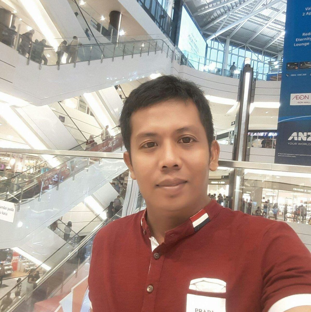 Tweeps...Mohon bantuannya, Jul Irsan Harahap (34 th) hilang sejak Jumat, 29 September 2017 dari rumahnya di Kp.Pondok Sentul Ciater, Tangsel