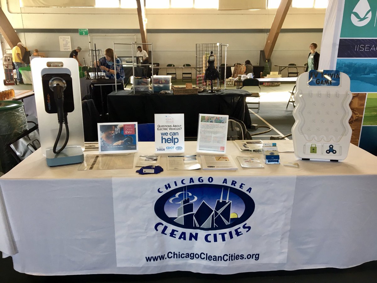 IllinoisACT's tweet image. Visit our Chicago Area Clean Cities &amp;amp; @MidwestEvolve booth today at the @ScarceEcoEd #GreenFair &amp;amp; learn about #ElectricCars #DuPage #GoGreen