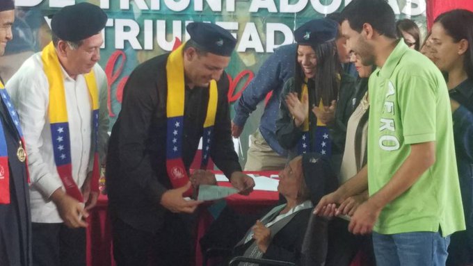 Ver imagen en Twitter