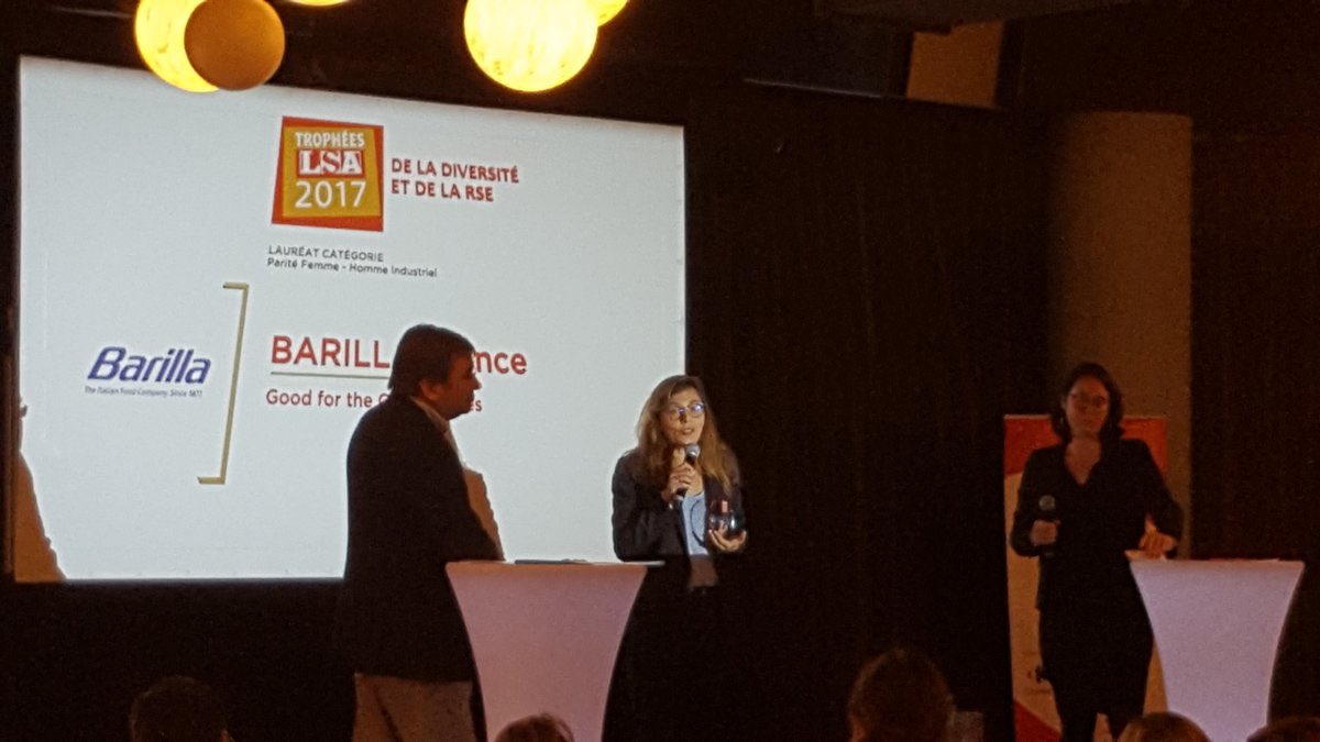 [Nos clients ont du talent]
<a href="/Barilla/">Barilla</a> récompensé aux trophées #LSAdiversité pour ses actions en faveur de la parité homme-femme  #Barilla