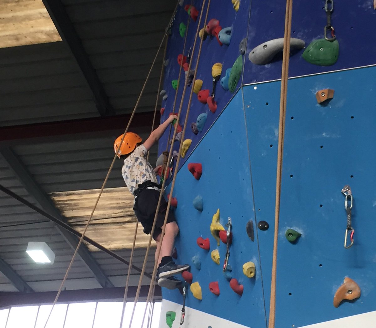 Hants_Happening's tweet photo. We're attempting to climb! The children's climbing club @GGClimbing is a great healthy sport #sogoodwithkids #fitness #NationalFitnessDay ๐โจ https://t.co/z4KjPuK0gG