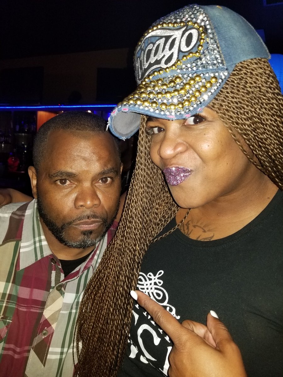 Inta_Tain's tweet photo. What's your fav Ezell Line?
I need a #Chicago #comedian to open up @TeamEntStudios 
#TeamEnt 
#ChicagoToLA
#AjJohnson 
#LA
#FromChicagotoLA https://t.co/tb1lTsr30H