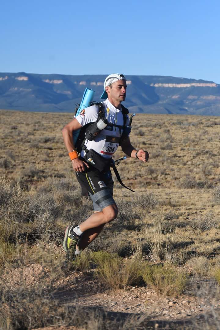 RaidlightES's tweet photo. . @ErikClavery lidera la Grand to Grand Ultra con muchas posibilidades de victoria. Nuestro presidente @laval_benoit es tercero. ¡Vamos! https://t.co/nY6A0KOZyK