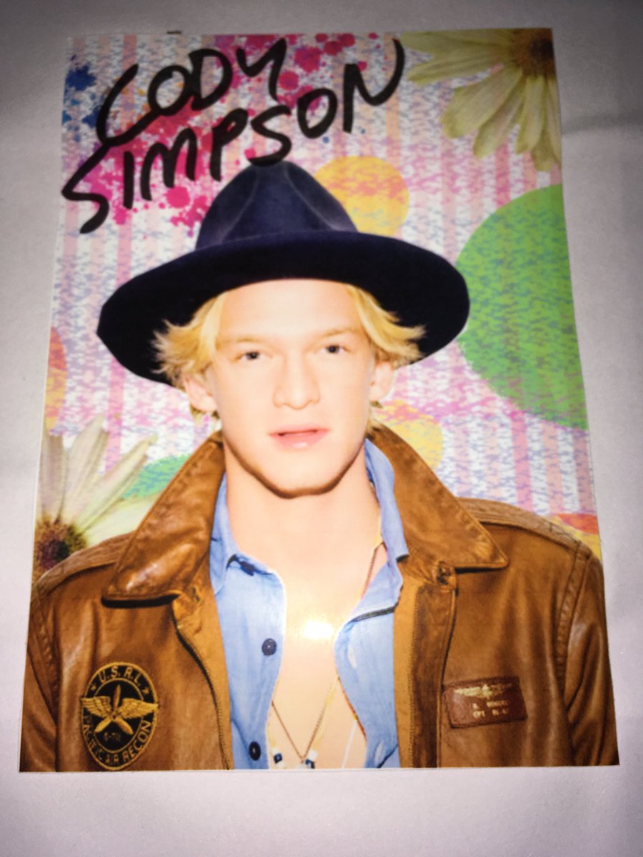 Another  @CodySimpson photoshop piece from 2016