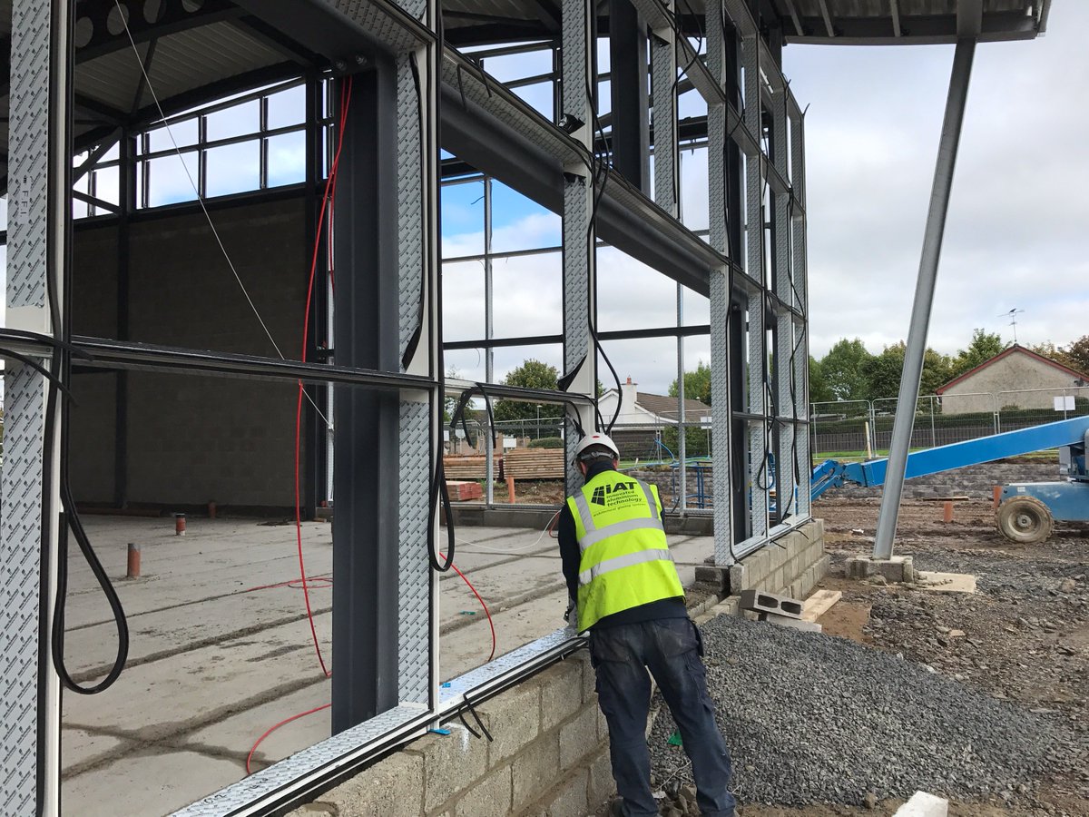 IAT04's tweet photo. Ballyquin Road installation progressing well. System 17 Curtain Walling Installation.
#curtainwalling. #metaltechnology https://t.co/oc41QrY34l