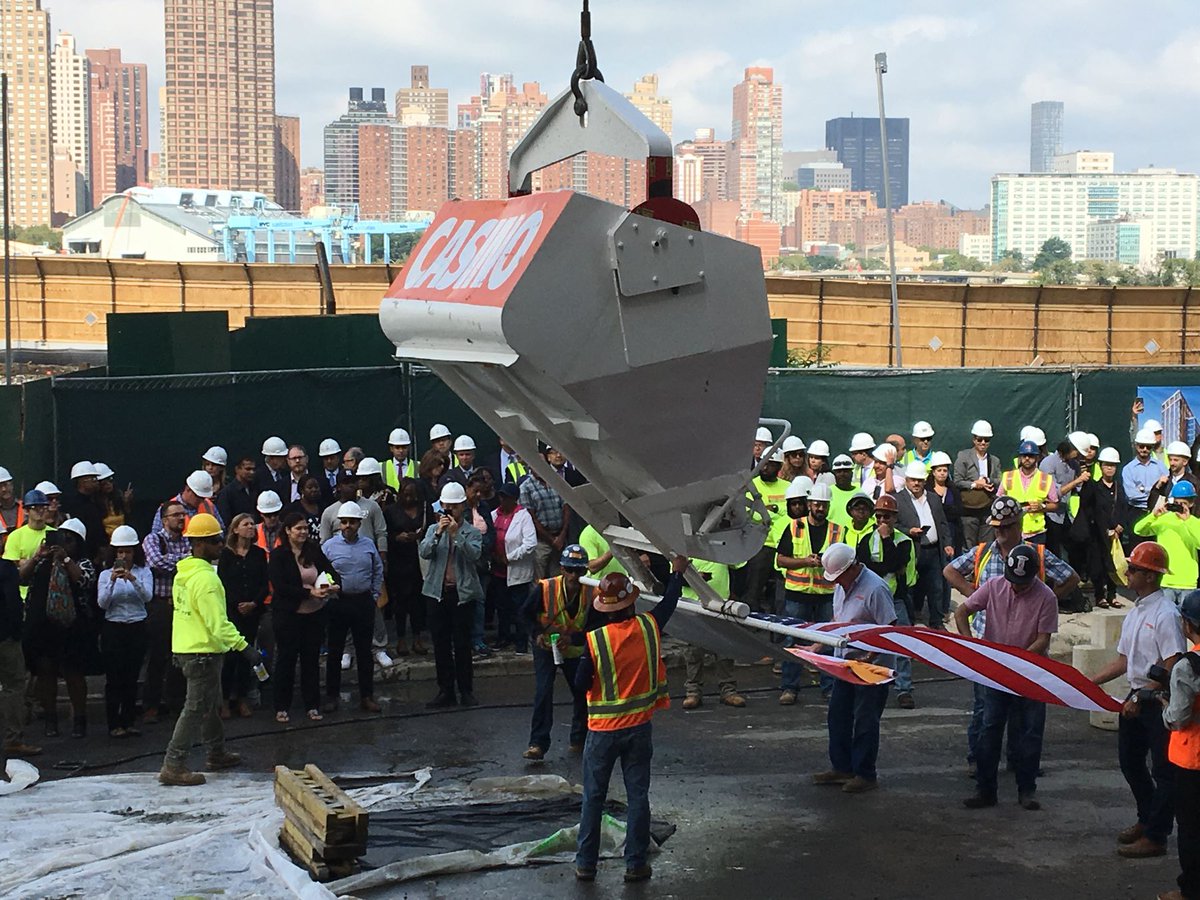 EB5's tweet photo. The project will bring 2,000 rentals to the waterfront. More: https://t.co/5jX2cZWlxh #EB5 #HallettsPoint https://t.co/5x64ISLJK8