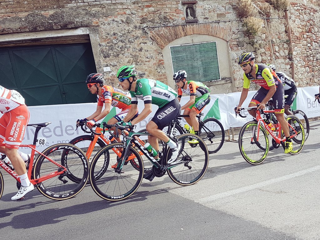 NIPPO_Fantini's tweet photo. Grande protagonista di giornata @hideto_252  dopo 147 km di corsa ancora in fuga alla Coppa Sabatini 2 minuti di vantaggio sul gruppo https://t.co/GITZ0rPTwp