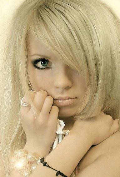 vlad_glintu's tweet photo. Donna from Houston: "I'm looking for a gentleman. Who can appreciate a young woman like me." https://t.co/NRiIbCTAcd https://t.co/GIgPhnBWd4