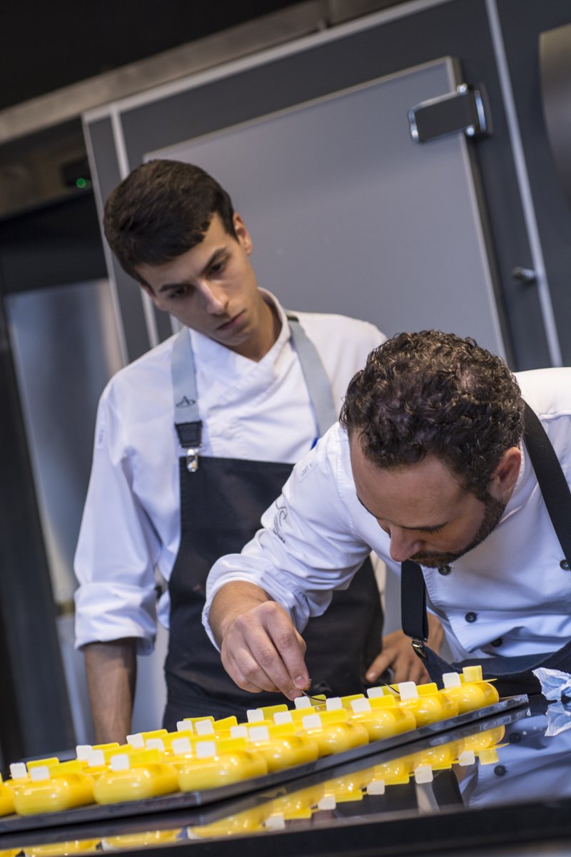 #PasteleríaIndividual - #Chef <a href="/JMRibe82/">Josep Mª Ribé Ramos</a> // ¡Empezamos el segundo semestre con energía!