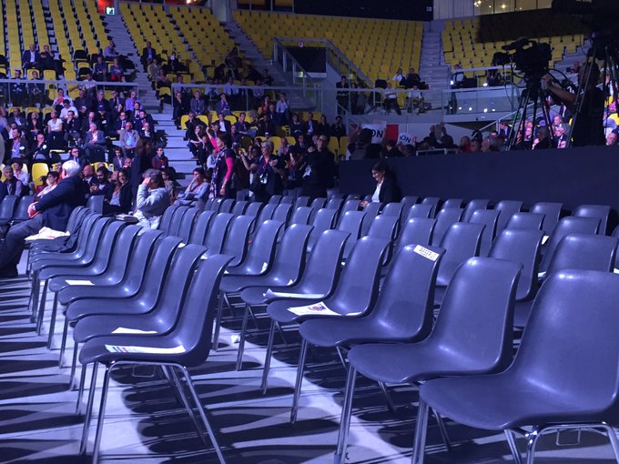 Voir l'image sur Twitter