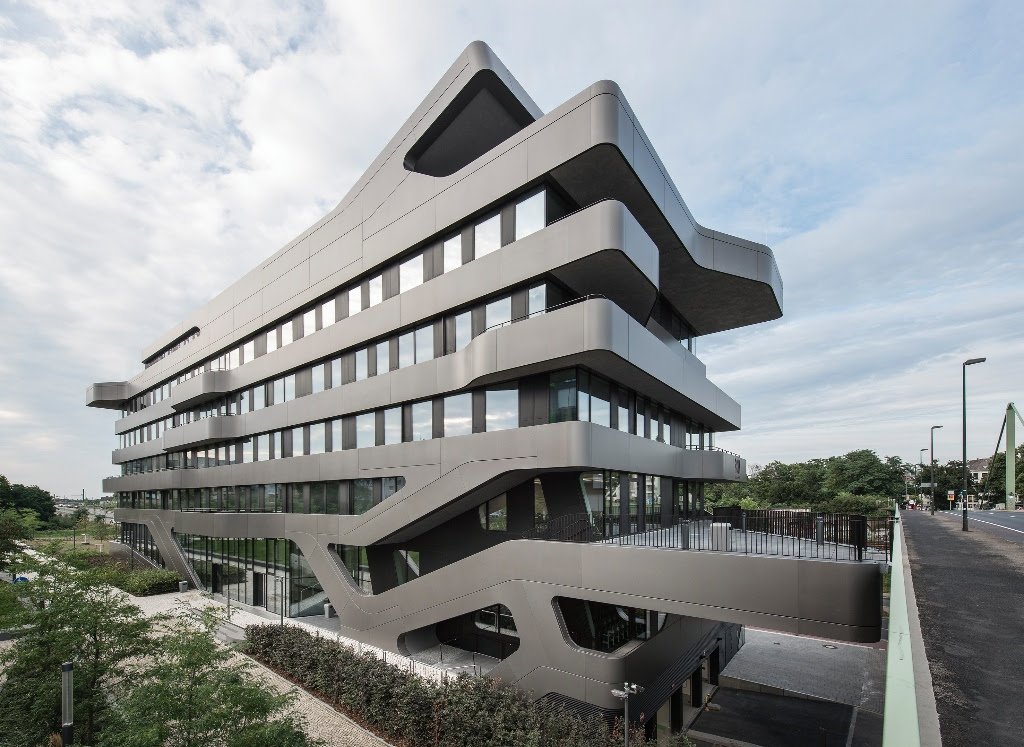 worldarchnews's tweet photo. The completion of a new building for FOM University in #Düsseldorf by
#JMayerH
https://t.co/4QIForlHcg https://t.co/r8rX1wuas7