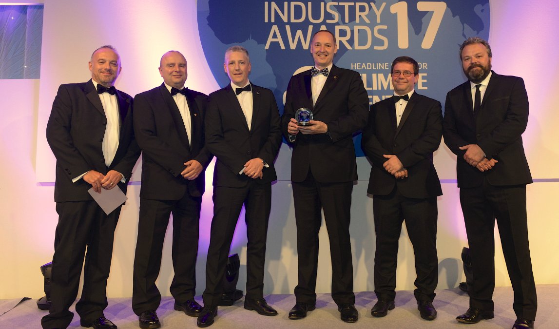 Hoshizaki_UK's tweet image. Technical Manager Stuart Kayes joins @thecoolinghub President Steve Gill on stage at last night's RAC Awards, well done to all the winners!