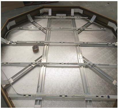 UniversalSignss's tweet image. Never a dull moment. How's this for a bronze anodised, acrylic faced, Octagon for a local Gym. Nice works boys !