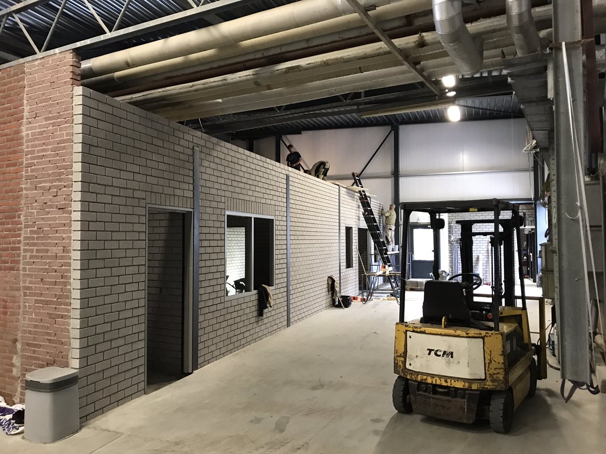 Nieuwbouw kantine en wasruimte voor <a href="/Dingsaardbeien/">Marcel Dings</a> te Belfeld