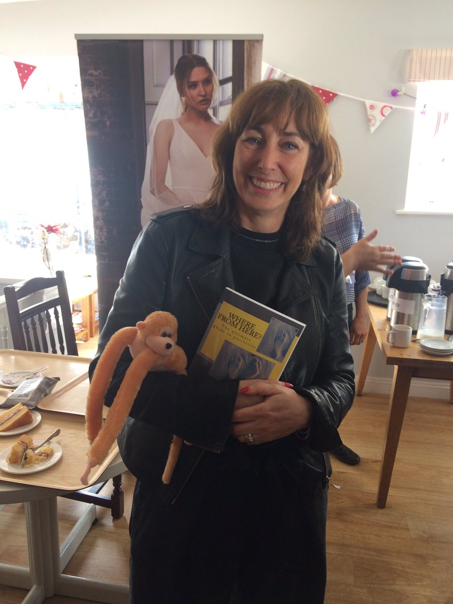 LouMcclintock's tweet photo. She wears it well :) #sassyholford #books #networking #designer #weddings #inspirational #wherefromhere #passthemonkey #team6motivation https://t.co/eclF2819PF