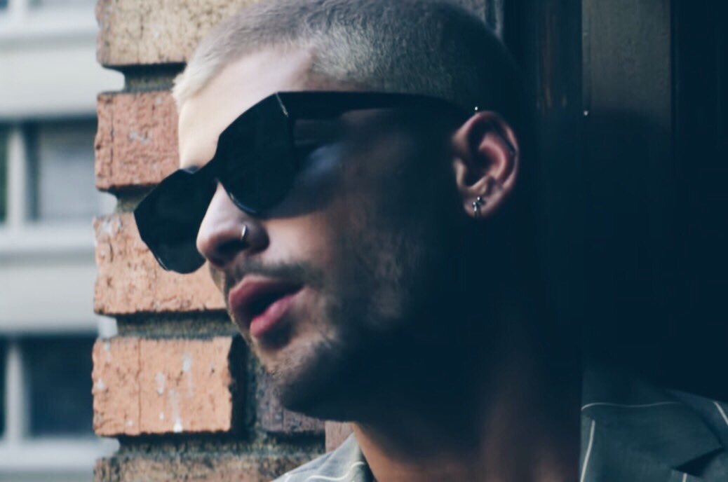 Sia dusk till dawn. Zayn feat. Zayn sia dusk till dawn. Сиа и зейн. Сиа и зейн малик песня.