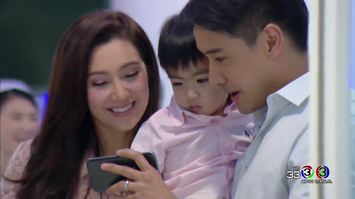 bbluetones's tweet image. "ไม่มีแม่คนไหนที่ไม่รักลูก" ฉากนี้ทำเราสะเทือนใจมาก ถึงนางจะดีจะเลวยังไงสุดท้ายนางก็รักลูกนางนะ #เพลิงบุญ