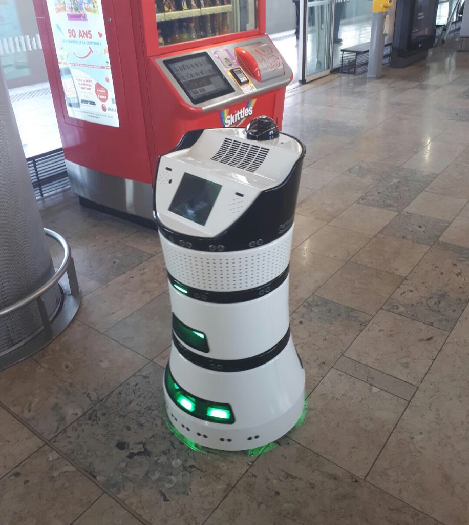 Diya_One's tweet image. #DiyaOneX est aujourd&apos;hui en gare @SNCF de @aixmaville pour le lancement de @thecampProvence #Aixploration #Robots @LaFrenchTech
